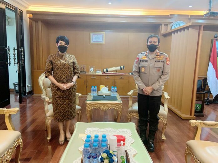Dukungan Apindo Jabar untuk POLDA Jabar dalam Program Nasional  Sejuta Vaksinasi Covid-19 per Hari Oleh TNI - POLRI