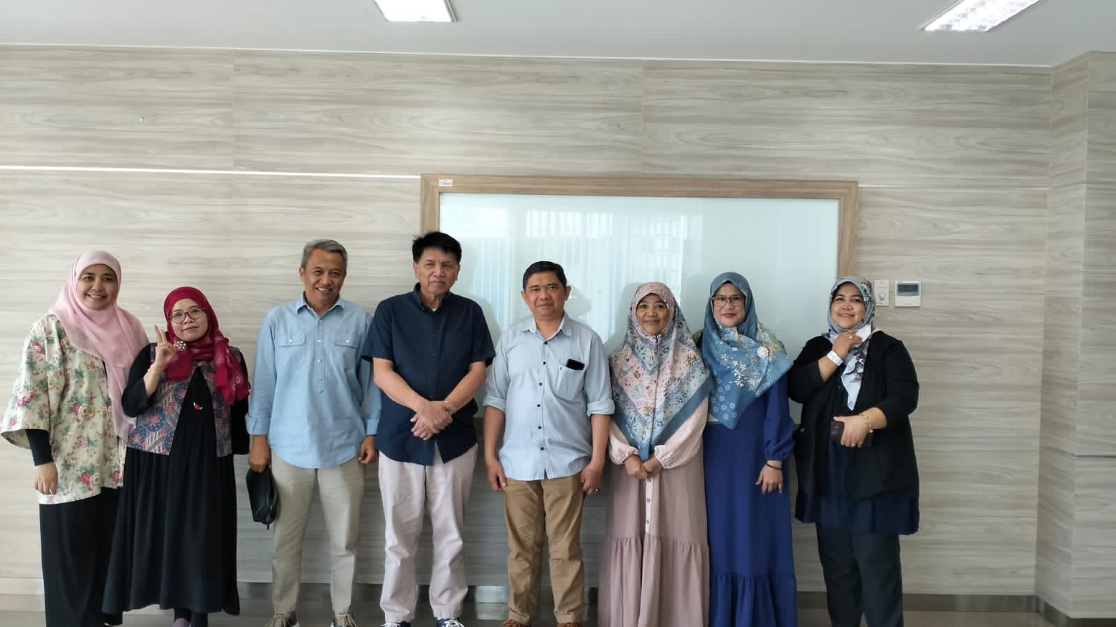 Pertemuan antara APINDO Jawa Barat dengan UNISBA Merancang teknis pelaksanaan UMKM Kampus Merdeka 2023